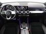 Mercedes-Benz GLB 200 Business Solution AMG | Panoramadak | Memory | Leder/alcantara | Trekhaak | Cruise control | Stoelverwarming | Camera | Park assist | Sfeerverlichting | Carplay