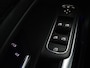 Mercedes-Benz GLB 200 Business Solution AMG | Panoramadak | Memory | Leder/alcantara | Trekhaak | Cruise control | Stoelverwarming | Camera | Park assist | Sfeerverlichting | Carplay
