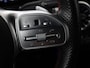 Mercedes-Benz GLB 200 Business Solution AMG | Panoramadak | Memory | Leder/alcantara | Trekhaak | Cruise control | Stoelverwarming | Camera | Park assist | Sfeerverlichting | Carplay