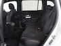Mercedes-Benz GLB 200 Business Solution AMG | Panoramadak | Memory | Leder/alcantara | Trekhaak | Cruise control | Stoelverwarming | Camera | Park assist | Sfeerverlichting | Carplay