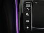 Mercedes-Benz GLB 200 Business Solution AMG | Panoramadak | Memory | Leder/alcantara | Trekhaak | Cruise control | Stoelverwarming | Camera | Park assist | Sfeerverlichting | Carplay
