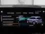 Mercedes-Benz GLB 200 Business Solution AMG | Panoramadak | Memory | Leder/alcantara | Trekhaak | Cruise control | Stoelverwarming | Camera | Park assist | Sfeerverlichting | Carplay