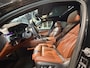 BMW 5-Serie M550i xDrive High Executive Bom vol | leder | beeldschermen achterin | en een adembenemend geluid
