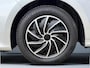 Toyota Yaris 1.5 Hybrid Bi-tone|Trekhaak|All-season|Adaptive-cruise|Carplay|Camera