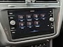 Volkswagen Tiguan 1.4 TSI eHybrid R-Line Business+ | Camera | Stoelverwarming | Dodehoeksensoren