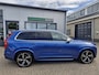 Volvo XC90 T6 AWD Inscription | Luxury-Line (achteruitrijcamera, elektrisch glazen panorama-dak, head-up display, zonnescherm zijruiten) en Business Pack Connect (audio installatie high end, navigatiesysteem full map + hard disk, parkeer assistent, parkeersensoren v