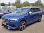 Volvo XC90 T6 AWD Inscription | Luxury-Line (achteruitrijcamera, elektrisch glazen panorama-dak, head-up display, zonnescherm zijruiten) en Business Pack Connect (audio installatie high end, navigatiesysteem full map + hard disk, parkeer assistent, parkeersensoren v