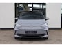 Volkswagen ID.3 Pro 59 kWh elektrisch verstelbare ErgoActive bestuurdersstoel met geheugen- en massagefunctie, achteruitrijcamera (Rear View), navigatie 19" 'Wellington' LMV, keyless entry, adaptieve cruise control (ACC) met Travel Assist, privacy glas, parkeerassistent (Park Assist), verwarmbare voorstoelen, verwarmbaar multifunctioneel lederen stuurwiel, draadloze telefoonlader, Android Auto & Apple Carplay etc.