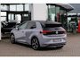 Volkswagen ID.3 Pro 59 kWh 204PK / 150kW, Elektrisch verstelbare ErgoActive bestuurdersstoel met geheugen- en massagefunctie, achteruitrijcamera (Rear View), navigatie 19" 'Wellington' LMV, keyless entry, adaptieve cruise control (ACC) met Travel Assist, privacy glas, parkeerassistent (Park Assist), verwarmbare voorstoelen, verwarmbaar multifunctioneel lederen stuurwiel, draadloze telefoonlader, Android Auto & Apple Carplay etc.