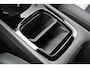 Volkswagen ID.3 Pro 59 kWh elektrisch verstelbare ErgoActive bestuurdersstoel met geheugen- en massagefunctie, achteruitrijcamera (Rear View), navigatie 19" 'Wellington' LMV, keyless entry, adaptieve cruise control (ACC) met Travel Assist, privacy glas, parkeerassistent (Park Assist), verwarmbare voorstoelen, verwarmbaar multifunctioneel lederen stuurwiel, draadloze telefoonlader, Android Auto & Apple Carplay etc.