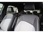 Volkswagen ID.3 Pro 59 kWh elektrisch verstelbare ErgoActive bestuurdersstoel met geheugen- en massagefunctie, achteruitrijcamera (Rear View), navigatie 19" 'Wellington' LMV, keyless entry, adaptieve cruise control (ACC) met Travel Assist, privacy glas, parkeerassistent (Park Assist), verwarmbare voorstoelen, verwarmbaar multifunctioneel lederen stuurwiel, draadloze telefoonlader, Android Auto & Apple Carplay etc.