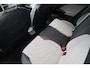 Volkswagen ID.3 Pro 59 kWh elektrisch verstelbare ErgoActive bestuurdersstoel met geheugen- en massagefunctie, achteruitrijcamera (Rear View), navigatie 19" 'Wellington' LMV, keyless entry, adaptieve cruise control (ACC) met Travel Assist, privacy glas, parkeerassistent (Park Assist), verwarmbare voorstoelen, verwarmbaar multifunctioneel lederen stuurwiel, draadloze telefoonlader, Android Auto & Apple Carplay etc.