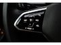 Volkswagen ID.3 Pro 59 kWh 204PK / 150kW, Elektrisch verstelbare ErgoActive bestuurdersstoel met geheugen- en massagefunctie, achteruitrijcamera (Rear View), navigatie 19" 'Wellington' LMV, keyless entry, adaptieve cruise control (ACC) met Travel Assist, privacy glas, parkeerassistent (Park Assist), verwarmbare voorstoelen, verwarmbaar multifunctioneel lederen stuurwiel, draadloze telefoonlader, Android Auto & Apple Carplay etc.