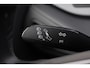 Volkswagen ID.3 Pro 59 kWh elektrisch verstelbare ErgoActive bestuurdersstoel met geheugen- en massagefunctie, achteruitrijcamera (Rear View), navigatie 19" 'Wellington' LMV, keyless entry, adaptieve cruise control (ACC) met Travel Assist, privacy glas, parkeerassistent (Park Assist), verwarmbare voorstoelen, verwarmbaar multifunctioneel lederen stuurwiel, draadloze telefoonlader, Android Auto & Apple Carplay etc.