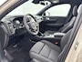 Volvo EX40 Single Motor Extended Range 82kWh Plus | 19" | Panoramadak| Harman Kardon | 360 Camera | Getint Glas | Adaptieve Cruise | BLIS | Keyless | Stoel/Stuurverwarming | Warmtepomp
