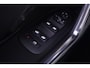 Peugeot 2008 1.2 VTi Allure Pack Premium Plus NAP 1e-eigen.navigatie panodak 16"-LMV PDC achter cruise-controle bleutooth private-glas stuurbediening en schakelflippers climate-controle trekhaak half lederen bekleding mistlampen voor