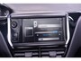 Peugeot 2008 1.2 VTi Allure Pack Premium Plus NAP 1e-eigen.navigatie panodak 16"-LMV PDC achter cruise-controle bleutooth private-glas stuurbediening en schakelflippers climate-controle trekhaak half lederen bekleding mistlampen voor