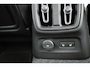 Volvo XC40 Recharge Plug-In Hybrid T4 | trekhaak | stoel + stuur verwarming