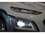 Hyundai Kona 1.6 GDI HEV Premium * DEALDER ONDERHOUDEN * + KEYLESS / LEDER / STOELVENTILATIE / CAMERA / HUD