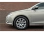 Volkswagen Eos 1.4 TSI Highline, Stoelverwarming, Bluetooth, PDC, Windscherm, Climate control, Cruise control.