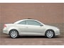 Volkswagen Eos 1.4 TSI Highline, Stoelverwarming, Bluetooth, PDC, Windscherm, Climate control, Cruise control.