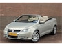 Volkswagen Eos 1.4 TSI Highline, Stoelverwarming, Bluetooth, PDC, Windscherm, Climate control, Cruise control.