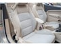 Volkswagen Eos 1.4 TSI Highline, Stoelverwarming, Bluetooth, PDC, Windscherm, Climate control, Cruise control.