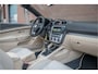 Volkswagen Eos 1.4 TSI Highline, Stoelverwarming, Bluetooth, PDC, Windscherm, Climate control, Cruise control.