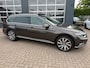 Volkswagen Passat Variant 1.4 TSI ACT Highline Business R / Pano / Massage / Camera / Sportleder / Trekhaak / Zeer mooie auto !