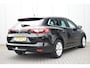 Renault Megane Estate 1.3 TCe Limited Navi/Carplay Pri/Glass Ecc Cruise Pdc Trekhaak