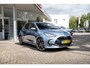 Toyota Yaris Full Hybrid Dynamic Plus Automaat | Celestite Grey Metallic | Dodehoeksensoren | Apple Carplay | Stoel-Stuurverwarming | PDC v/a | Nieuwstaat