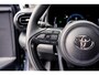 Toyota Yaris Full Hybrid Dynamic Plus Automaat | Celestite Grey Metallic | Dodehoeksensoren | Apple Carplay | Stoel-Stuurverwarming | PDC v/a | Nieuwstaat