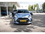 Toyota Yaris Full Hybrid Dynamic Plus Automaat | Celestite Grey Metallic | Dodehoeksensoren | Apple Carplay | Stoel-Stuurverwarming | PDC v/a | Nieuwstaat