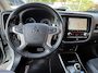 Mitsubishi Outlander 2.4 PHEV Intense+ // HALF-LEDER/ALCANTARA // NAVI + CARPLAY // STANDKACHEL FUNCTIE // CAMERA // KEYLESS // ELEK. STOEL // TREKHAAK!!