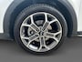 Kia Xceed 1.6 GDi PHEV ExecutiveLine | Trekhaak Afneembaar + 13-Polige Stekker | Apple Carplay / Android Auto | Navigatiesysteem | Stoelverwarming + Stoelkoeling | Stuurverwarming | Elektrisch Verstelbare Voorstoelen | Bestuurdersstoel Met geheugen | Elektrisch bedienbaar Schuif / Kanteldak | Elektrisch Bedienbare Achterklep | 18'Lichtmetalen Velgen | Licht + Regensensor |