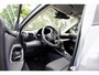 Toyota Yaris Full Hybrid Dynamic Plus Automaat | Celestite Grey Metallic | Dodehoeksensoren | Apple Carplay | Stoel-Stuurverwarming | PDC v/a | Nieuwstaat