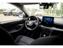 Toyota Yaris Full Hybrid Dynamic Plus Automaat | Celestite Grey Metallic | Dodehoeksensoren | Apple Carplay | Stoel-Stuurverwarming | PDC v/a | Nieuwstaat