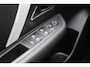 Citroën C4 1.2 Hybrid 136 Max | Adaptive Cruise Control | HUD | Achteruitrij camera | Navi By App | Stoel/Stuur verwarming | DAB | Draadloze telefoonlader | Extra getint glas | LMV 18" |