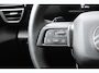 Citroën C4 1.2 Hybrid 136 Max | Adaptive Cruise Control | HUD | Achteruitrij camera | Navi By App | Stoel/Stuur verwarming | DAB | Draadloze telefoonlader | Extra getint glas | LMV 18" |