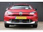 Citroën C4 1.2 Hybrid 136 Max | Adaptive Cruise Control | HUD | Achteruitrij camera | Navi By App | Stoel/Stuur verwarming | DAB | Draadloze telefoonlader | Extra getint glas | LMV 18" |