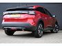Citroën C4 1.2 Hybrid 136 Max | Adaptive Cruise Control | HUD | Achteruitrij camera | Navi By App | Stoel/Stuur verwarming | DAB | Draadloze telefoonlader | Extra getint glas | LMV 18" |