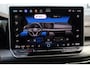 Volkswagen Golf 1.5 eHybrid Style Edition SOH 100% | 204PK / 150kW DSG, LED Matrix (IQ.Light), rondomzicht 360° camera (Area View), Apple Carplay & Android Auto, achteruitrijcamera (Rear View), head-up display, 3-zone climatronic, draadloze telefoonlader, elektrisch verstelbare ErgoActive voorstoel met geheugen- en massagefunctie, dynamisch grootlichtassistent (Dynamic Light Assist), navigatie, dodehoekdetectie (Side Assist), 18'' 'Leeds' LMV, navigatie, elektrisch verstel-, verwarm- en inklapbare buitenspiegels, adaptieve cruise control (ACC) met Travel Assist, DAB+, keyless access etc.