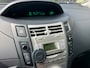 Toyota Yaris 1.3 VVTi Sol MMT / AUTOMAAT / AIRCO / APK MAART 2027 / METALLIC