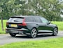 Volvo V60 B4 R-Design|Trekhaak|H/K|Pilot Assist|BLIS| 19"|1e eig!