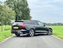 Volvo V60 B4 R-Design|Trekhaak|H/K|Pilot Assist|BLIS| 19"|1e eig!