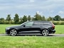 Volvo V60 B4 R-Design|Trekhaak|H/K|Pilot Assist|BLIS| 19"|1e eig!