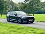 Volvo V60 B4 R-Design|Trekhaak|H/K|Pilot Assist|BLIS| 19"|1e eig!
