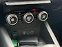 Renault Captur 1.3 TCe 155 Intens | 360 Graden camera | Stoelverwarming & stuur verwarming | Bose Audio | Voorruit verwarming |