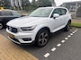Volvo XC40 1.5 T3 Momentum Pro | Trekhaak | PDC V+A en Camera | Verwarmbare voorruit | Cruiscontrol | Navigatie | LM Velgen |