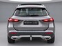 Mercedes-Benz GLA 180 Star Edition Luxury Line | Panoramadak | Trekhaak Wegklapbaar | Memory Pakket | Achteruitrijcamera | Sfeerverlichting | Stoelverwarming | Dodehoekassistentie | Multibeam LED | Keyless-GO | Elektrisch Bedienbare Achterklep
